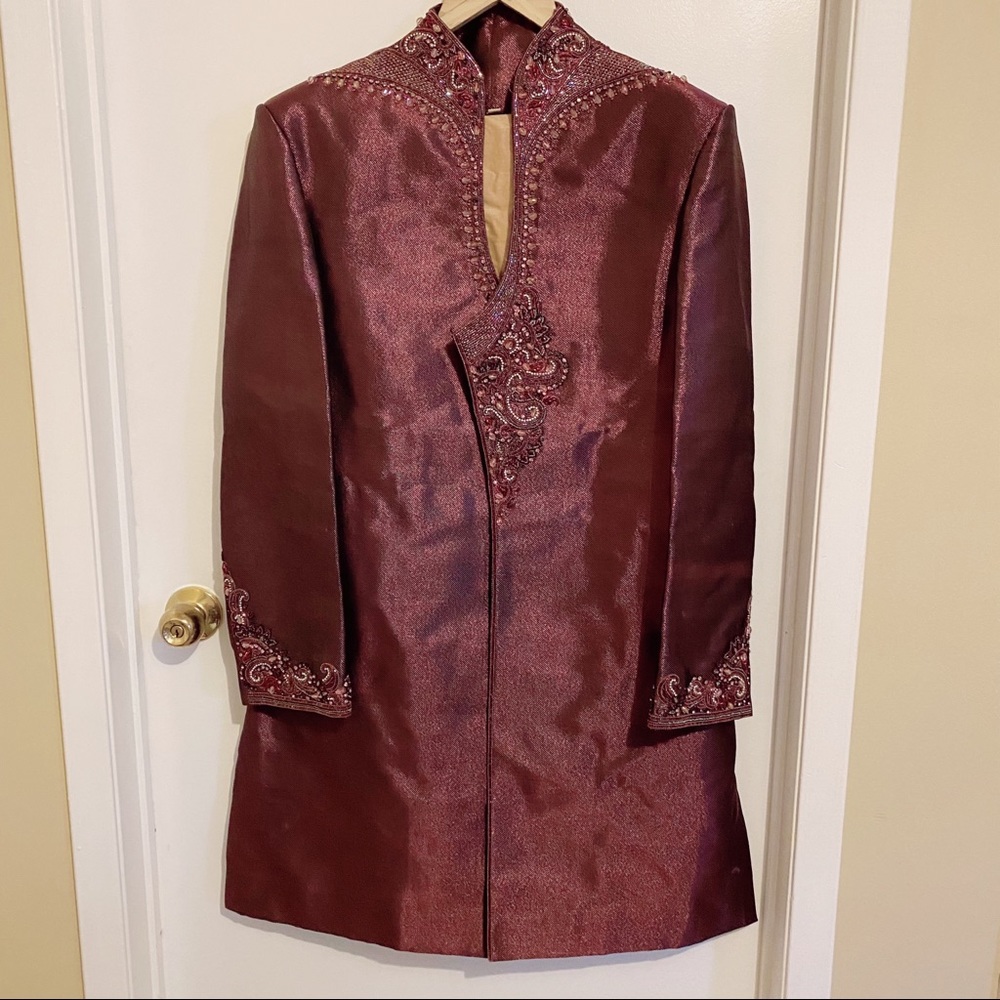 Men’s Sherwani Set - Picture 2 of 8